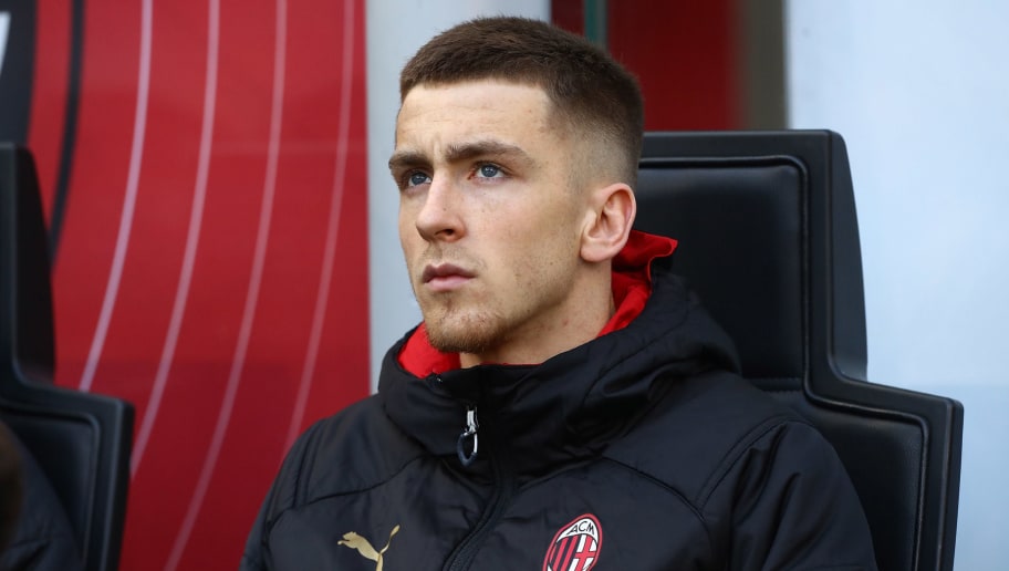 摔跤赛场再起风云：燕山风暴队读秒绝平塞外烈马队，新援首秀制胜客场静默反击